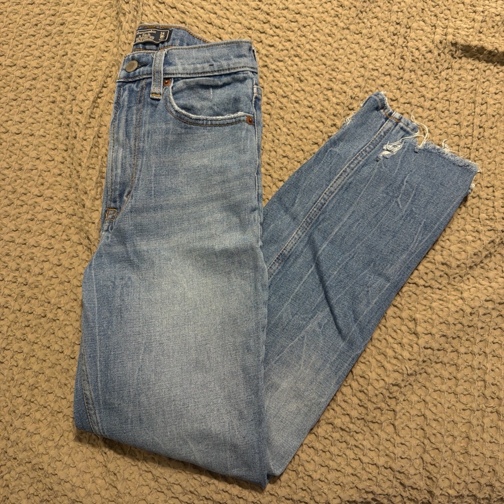Abercrombie & Fitch Straight Leg Jeans